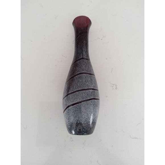 Amethyst purple blown glass vase( Blenko?) WhitevSwirl pattern/brushed - Picture 4 of 6